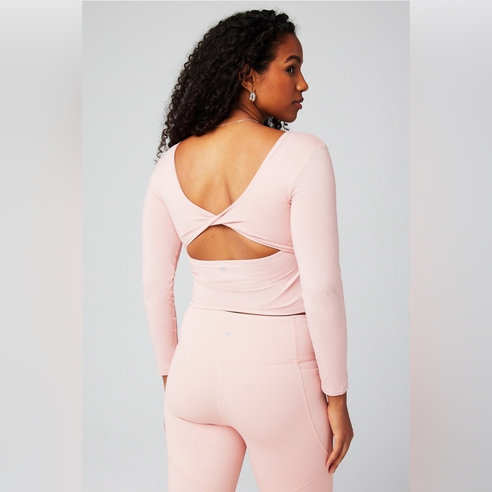 Women’s Fabletics Pink Oasis Twist Athletic Long Sleeve size 2x